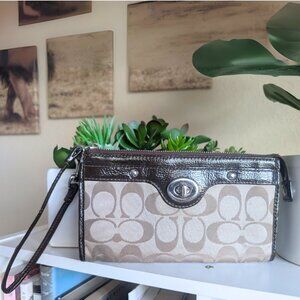 Coach, Signature Wristlet With Turnlock, Brown Canvas & Patent Leather Trim